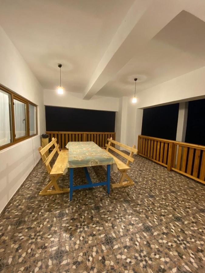 Casuta De La Munte Hotel Sfodea Buitenkant foto