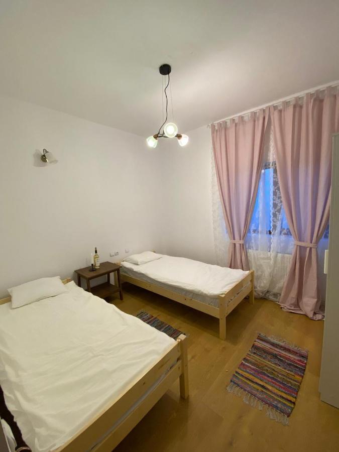 Casuta De La Munte Hotel Sfodea Buitenkant foto